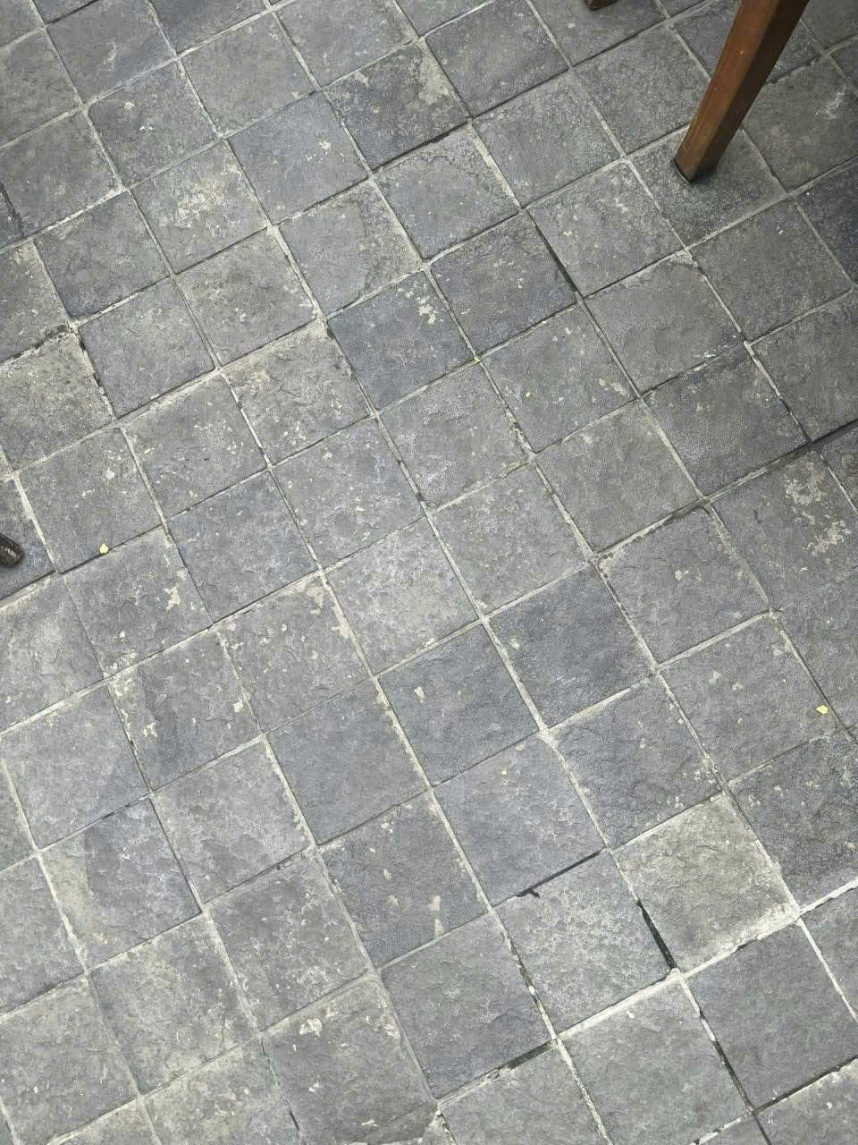 Đ&aacute; Bazan Đen Kh&ograve; Nh&aacute;m Tự Nhi&ecirc;n | NEWSTONE